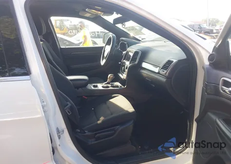 2018 Jeep Grand Cherokee Laredo E 4X4 from USA, damaged, VIN 1C4RJFAG0JC348416